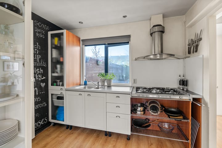 Photo 4 of Prins Hendrikweg 49