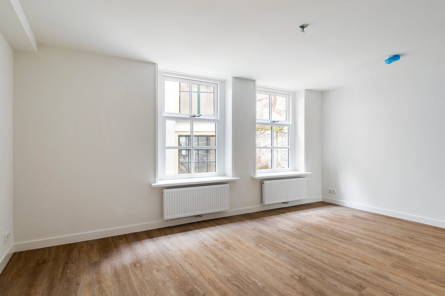 Foto 10 van Tweebaksmarkt 34-D