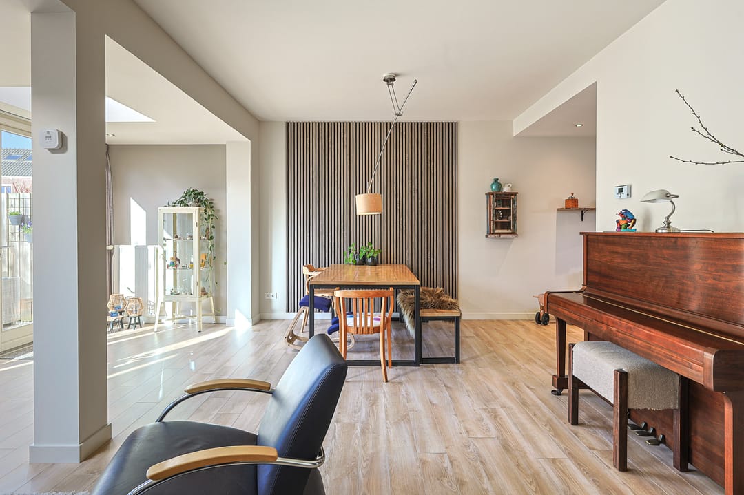 Spacious and Characteristic Home with 4 Bedrooms in Eindhoven Stratum — 13