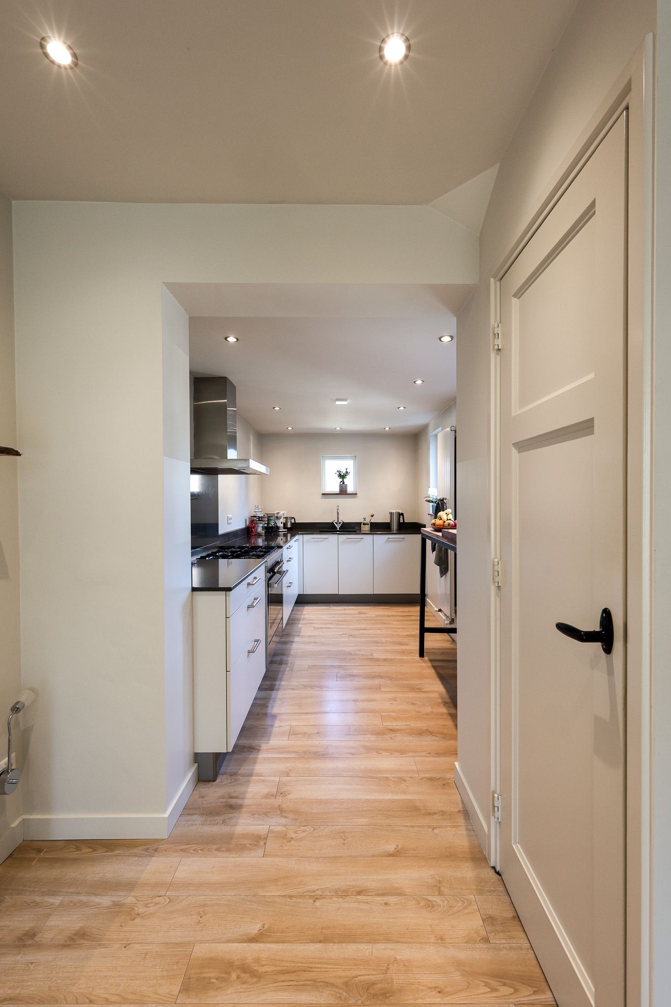 Spacious and Characteristic Home with 4 Bedrooms in Eindhoven Stratum — 25