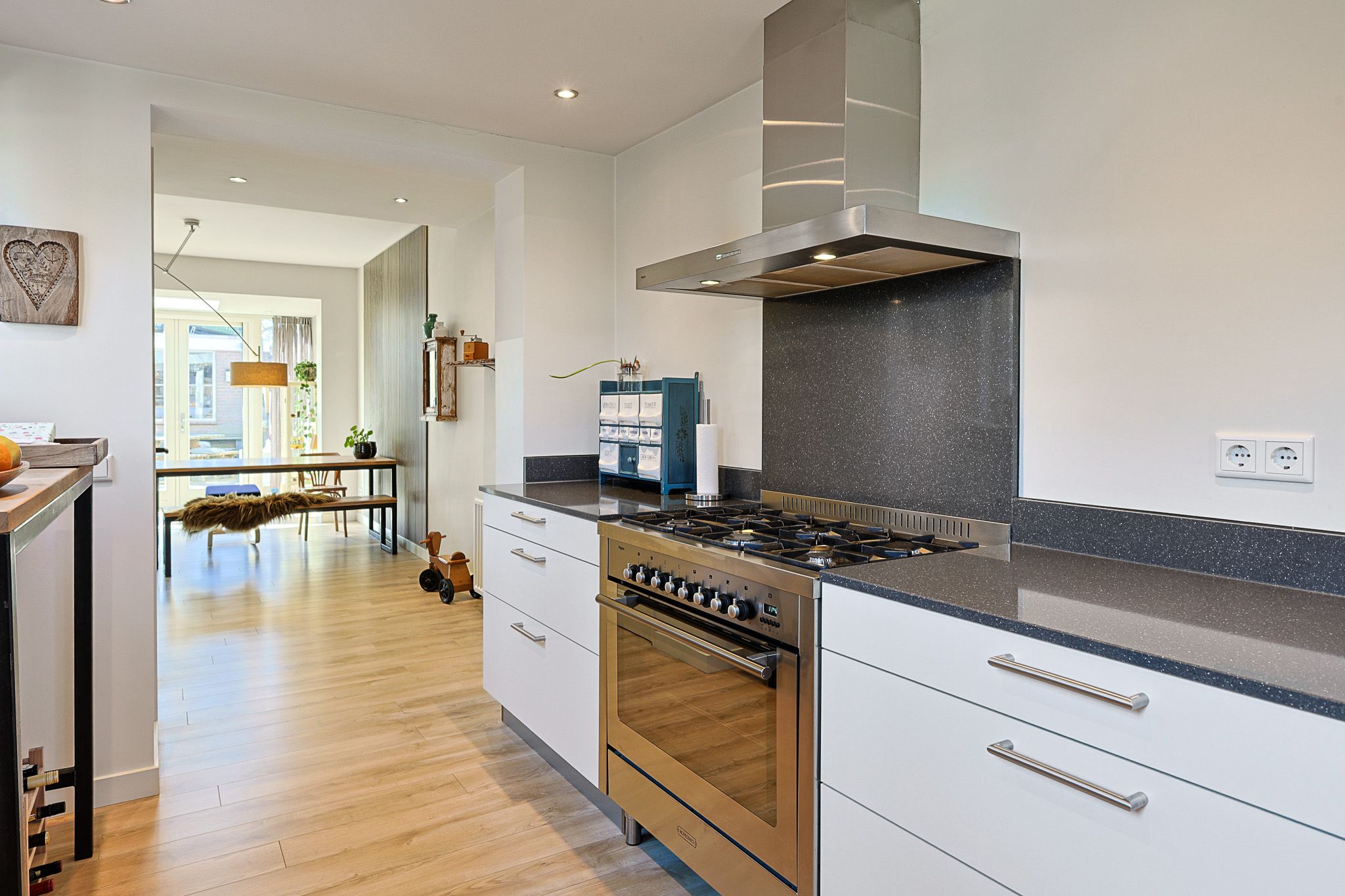 Spacious and Characteristic Home with 4 Bedrooms in Eindhoven Stratum — 27