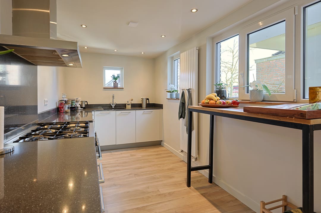 Spacious and Characteristic Home with 4 Bedrooms in Eindhoven Stratum — 31