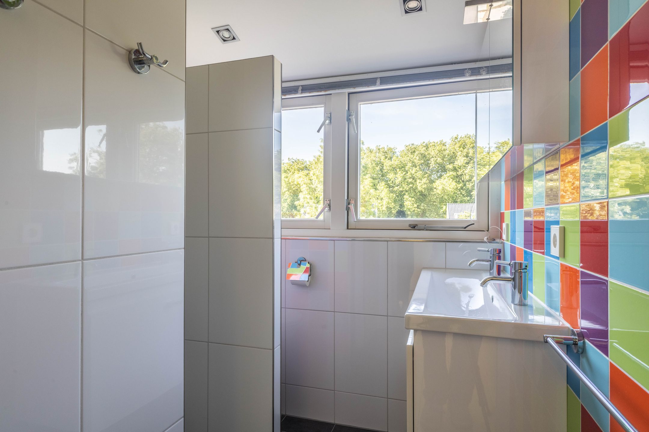 Extended characteristic 1930s semi-detached villa with private driveway and deep garden in Badhoevedorp — 26