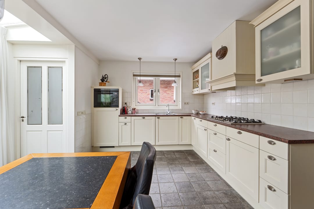 Foto 11 van Benedenweg 325