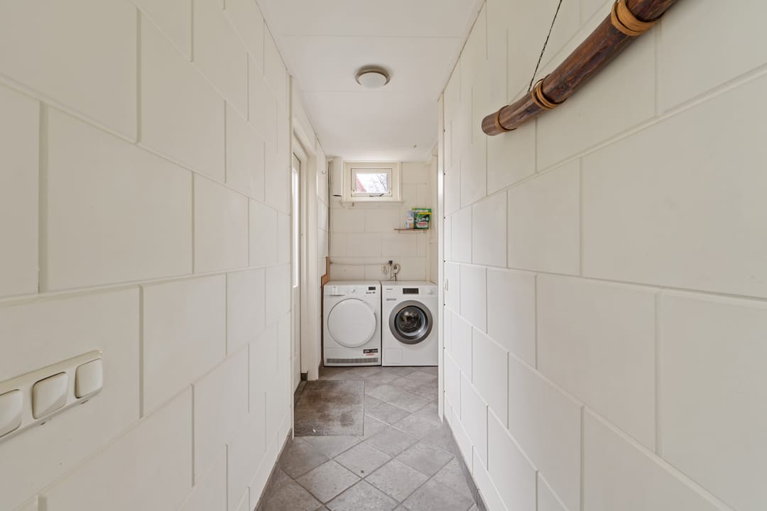 Foto 16 van Benedenweg 325