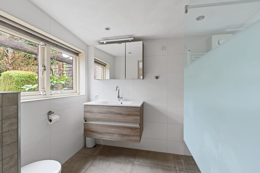 Foto 23 van Benedenweg 325