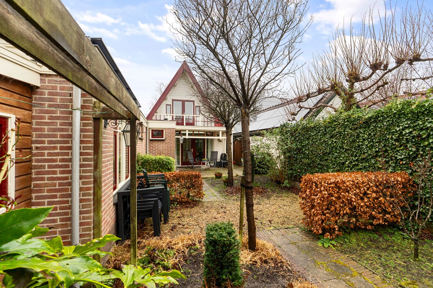 Foto 44 van Benedenweg 325