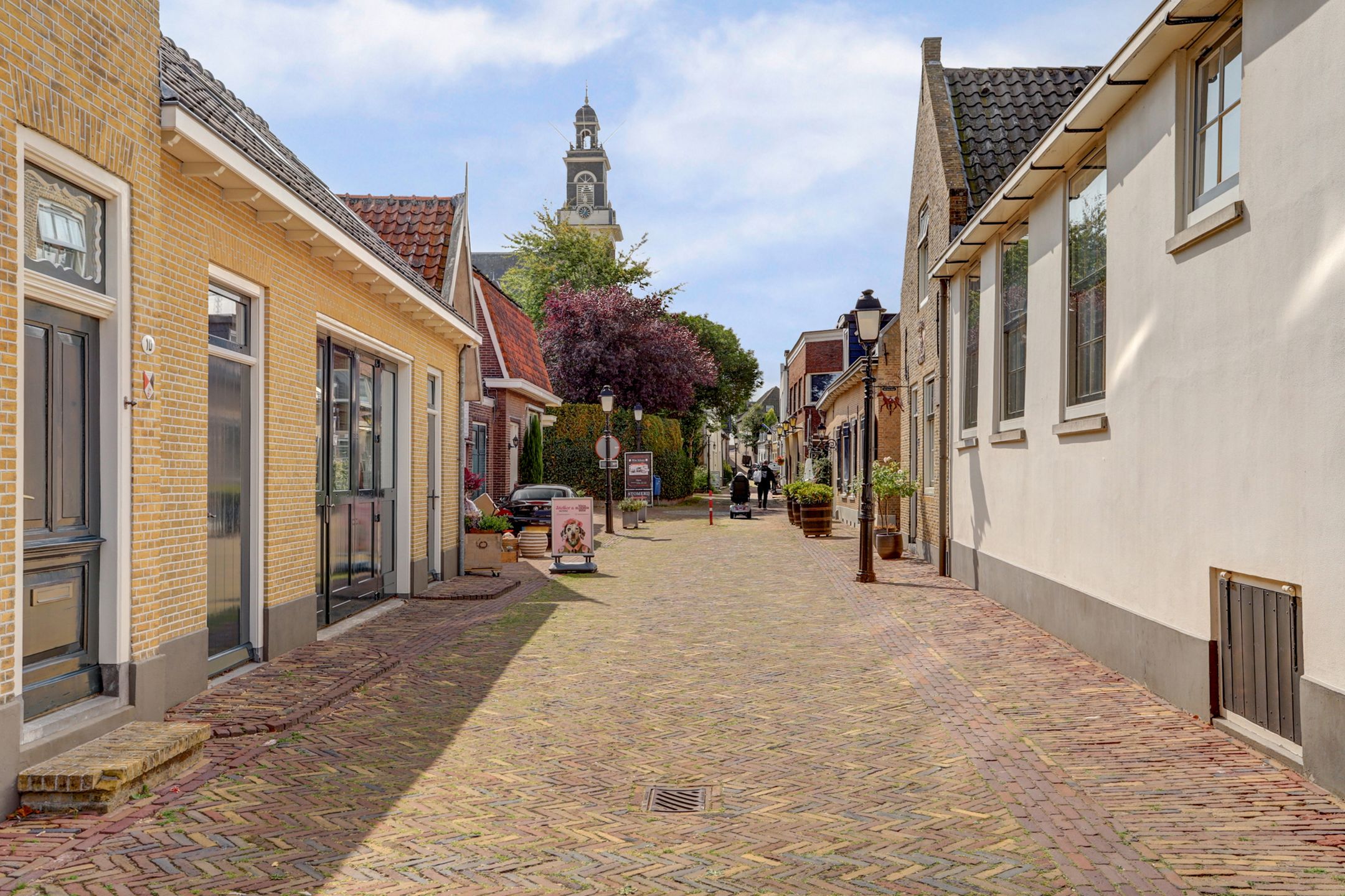 Foto 24 van Raadhuisplein 71