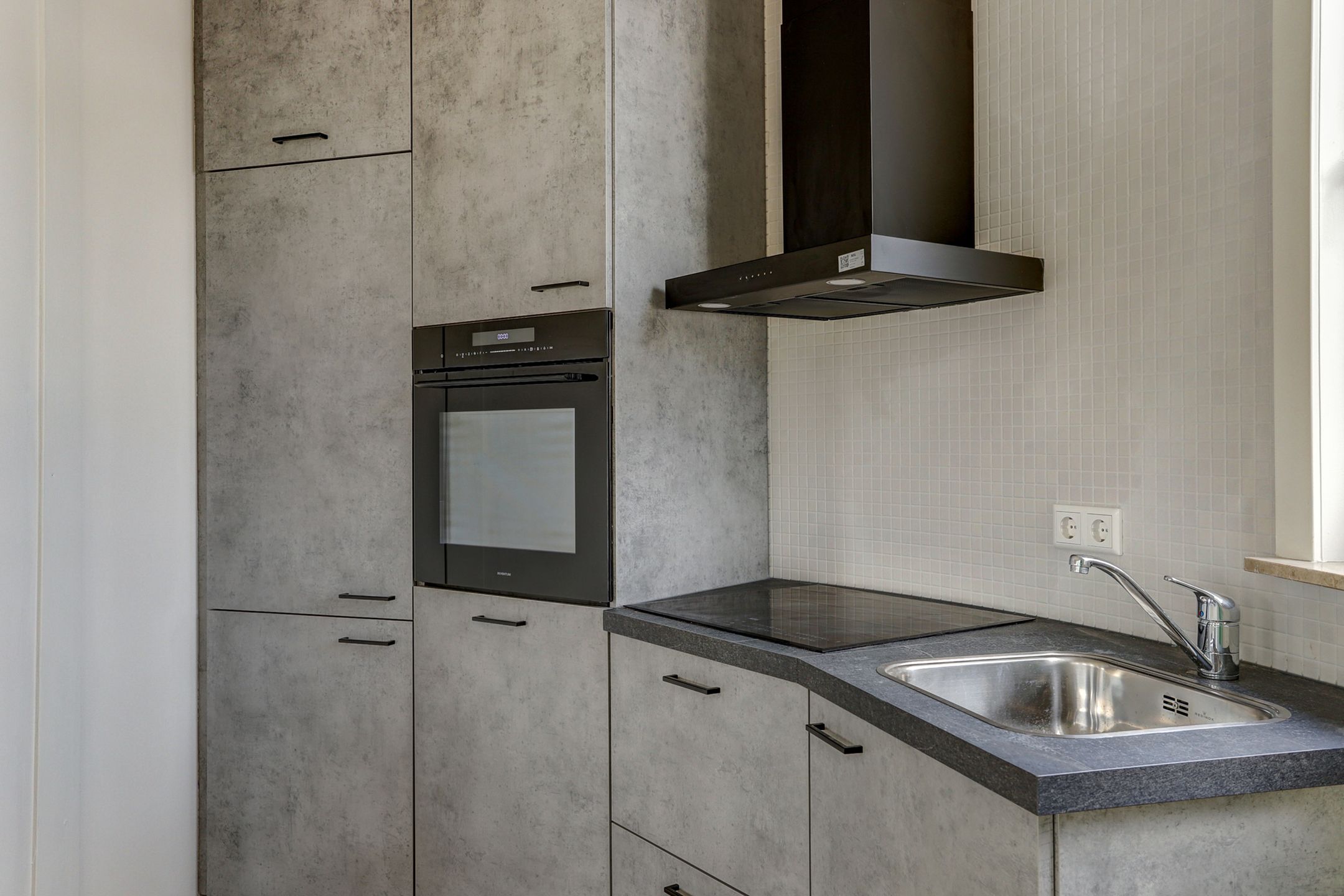 Foto 12 van Raadhuisplein 71