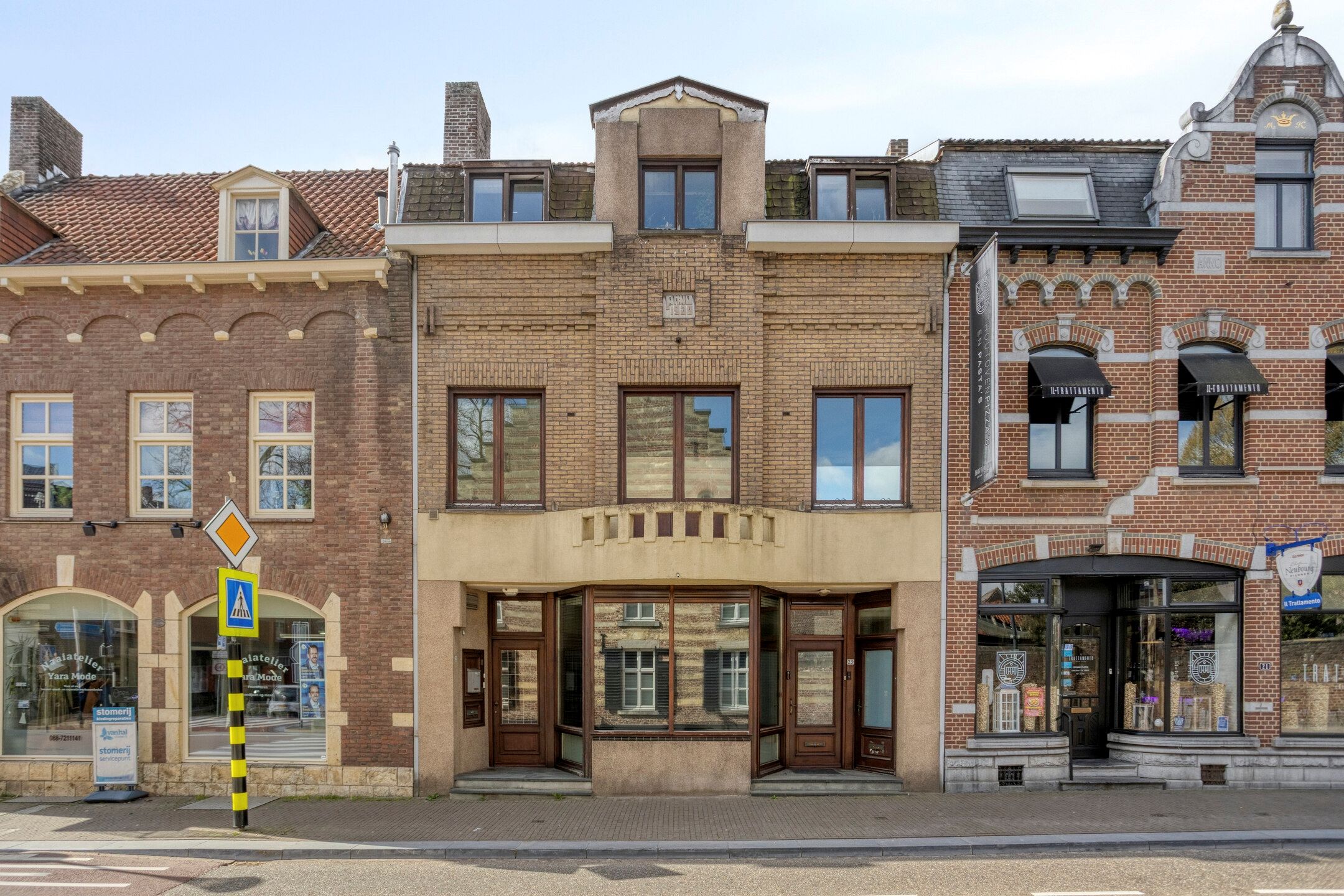 Raadhuisstraat 25