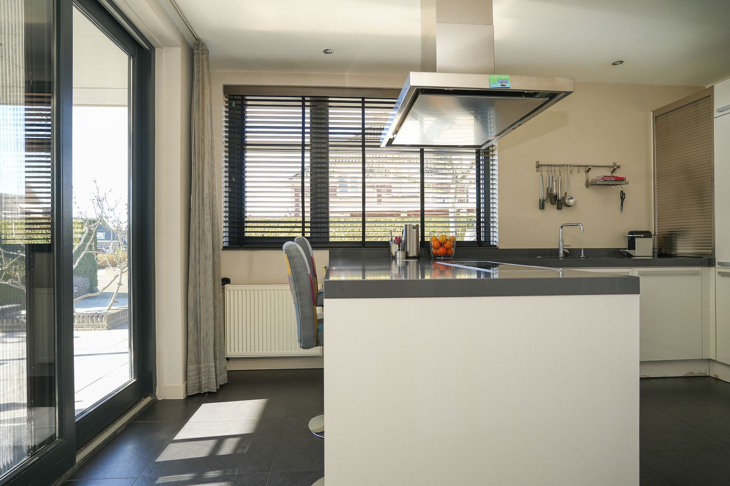 Foto 20 van Dijkstraat 49