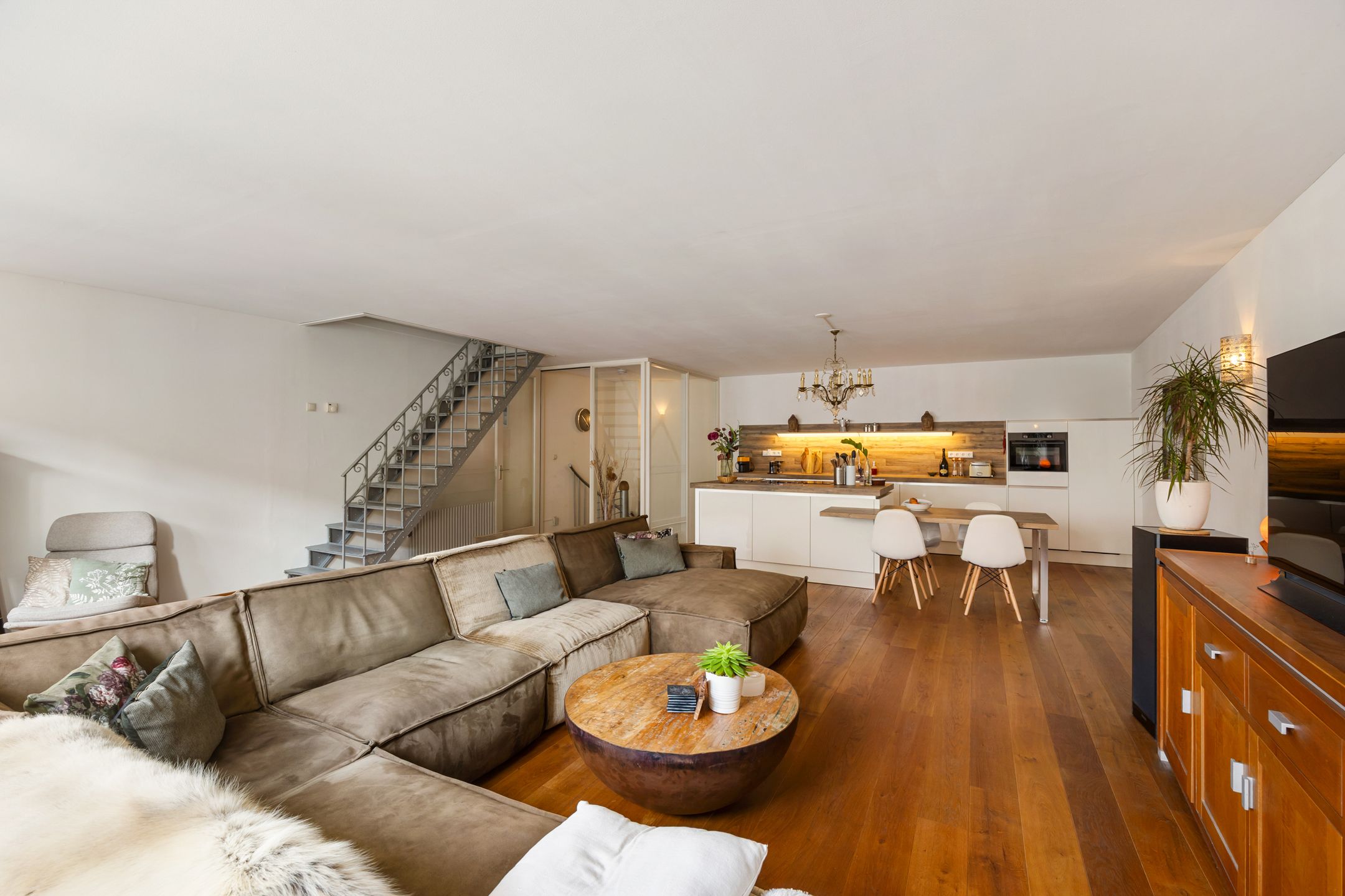 Foto 18 van Veldstraat Oost 11-A