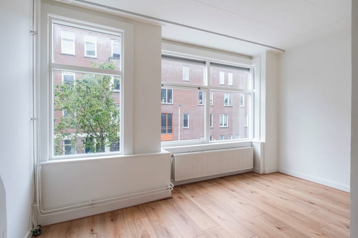 Photo 4 of Willem Beukelszstraat 32-B