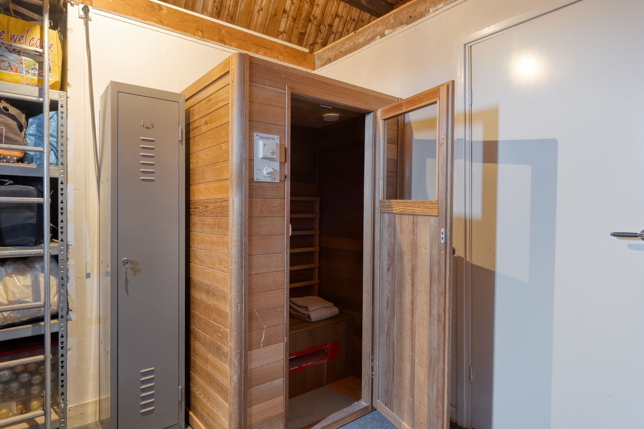 Photo 39 of Deldenerstraat 144