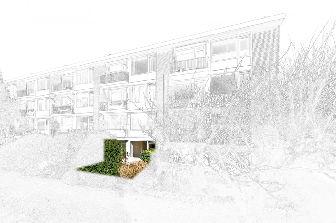 Ground Floor Apartment with Front and Back Garden — 23