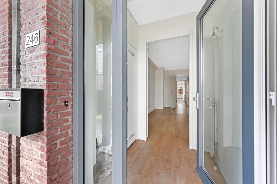 Photo 7 of Koningin Sophiestraat 246