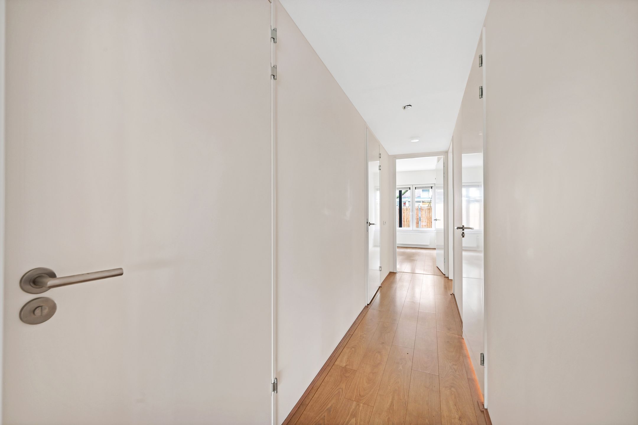 Photo 12 of Koningin Sophiestraat 246