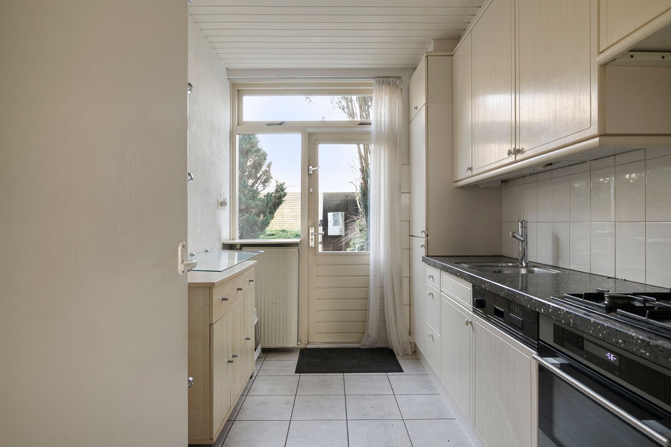 Photo 9 of Kamperfoeliestraat 42