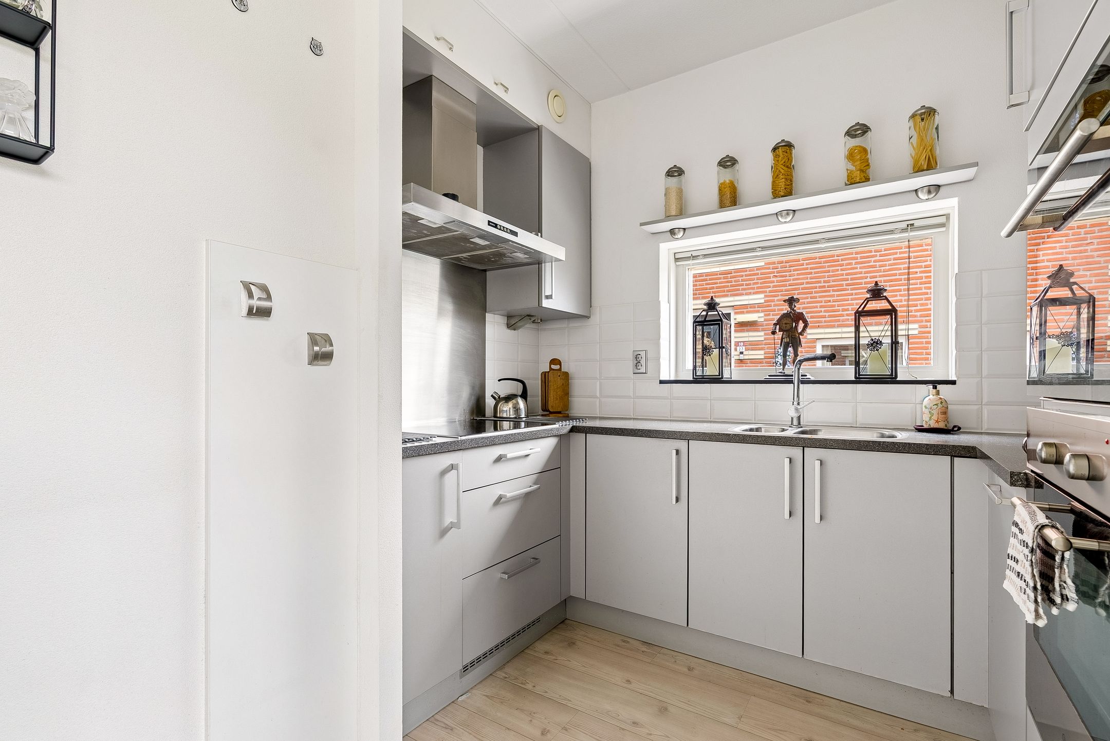 Photo 18 of Galjoen 10 21