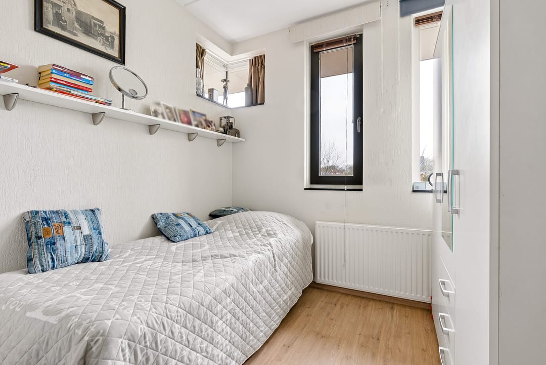 Photo 22 of Galjoen 10 21