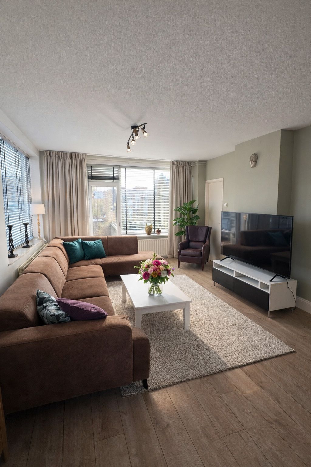 Foto 2 van van Leeuwenstraat 112