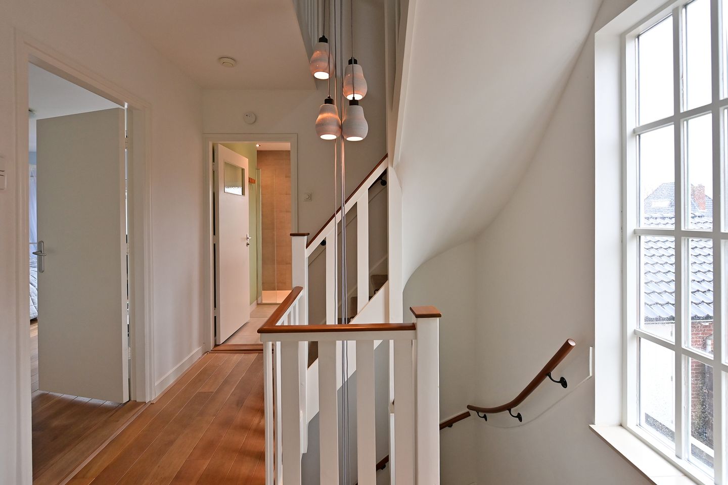 Photo 14 of Middelwijkstraat 39