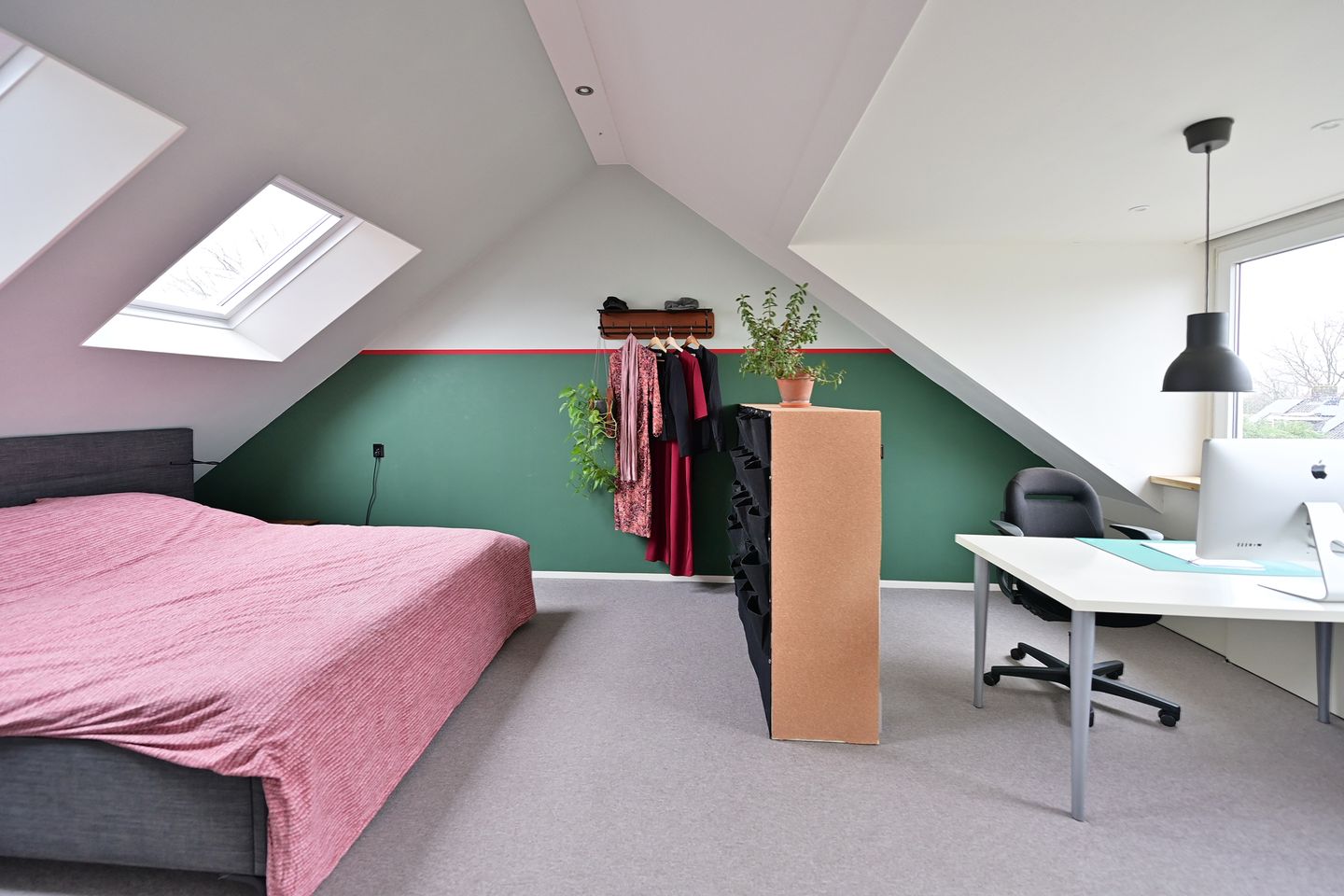 Photo 19 of Middelwijkstraat 39