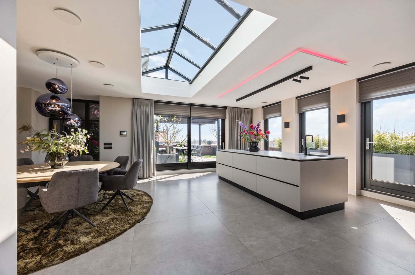 Luxury Penthouse in Echt Center with 92 m² Terrace — 18
