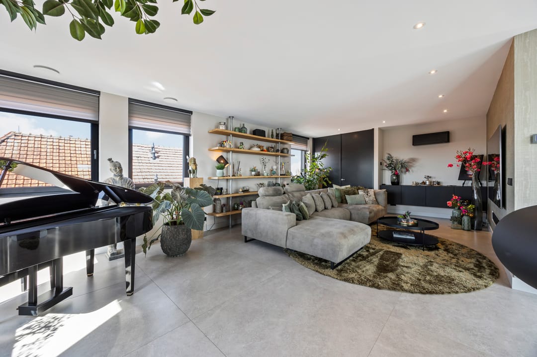 Luxury Penthouse in Echt Center with 92 m² Terrace — 22