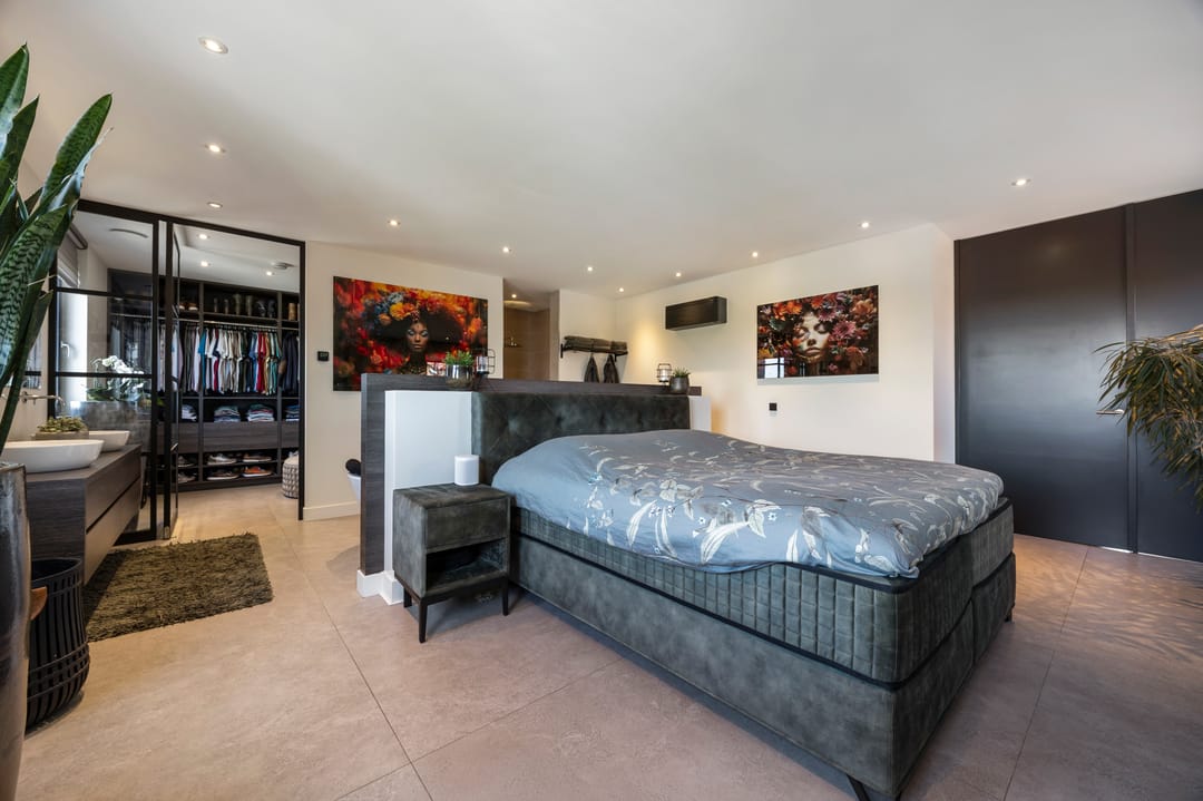 Luxury Penthouse in Echt Center with 92 m² Terrace — 30