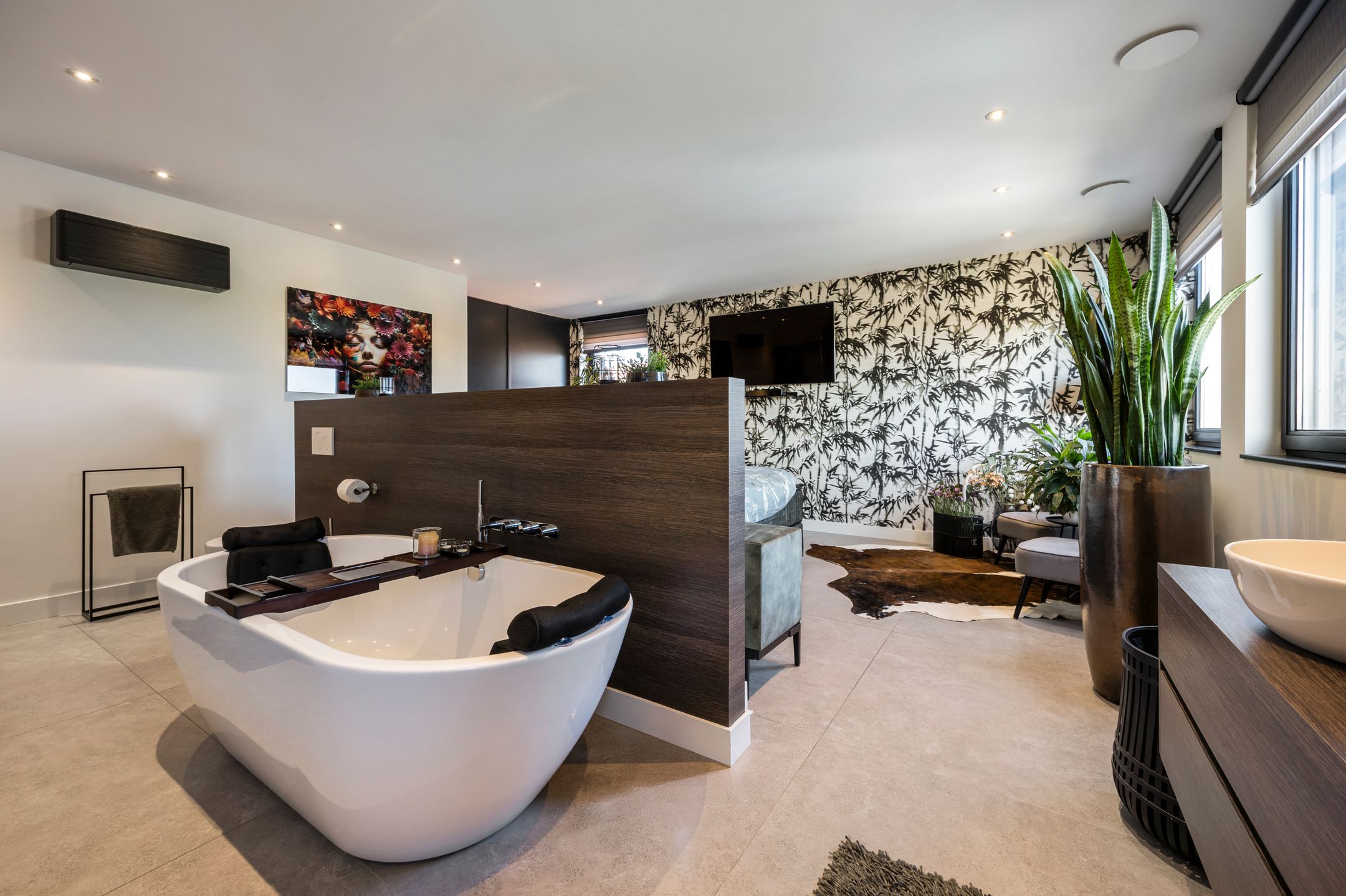 Luxury Penthouse in Echt Center with 92 m² Terrace — 34