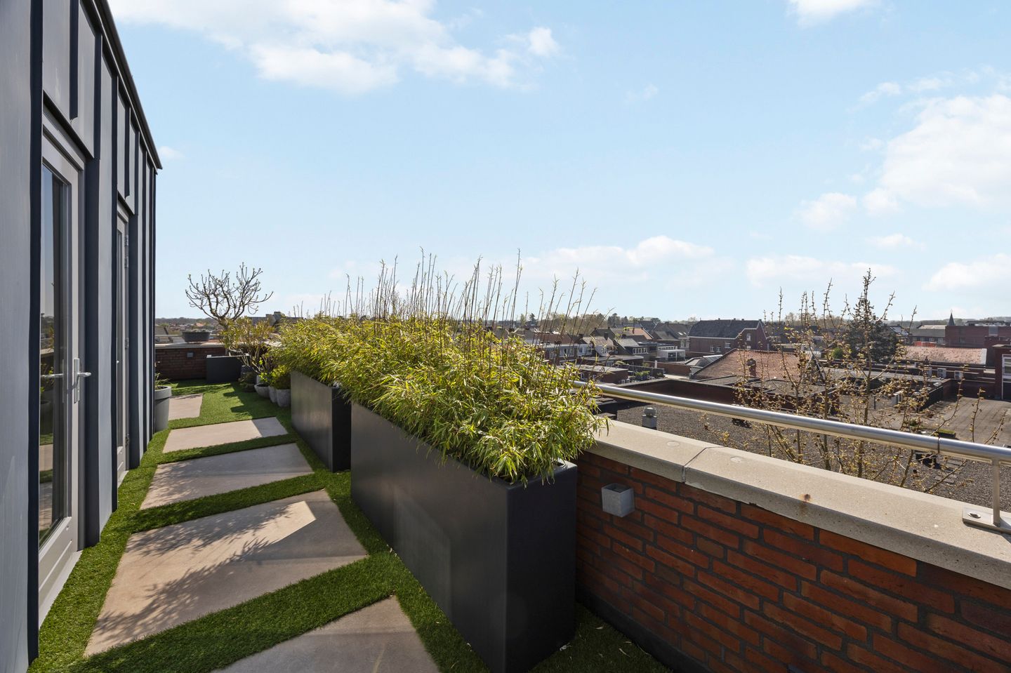 Luxury Penthouse in Echt Center with 92 m² Terrace — 47