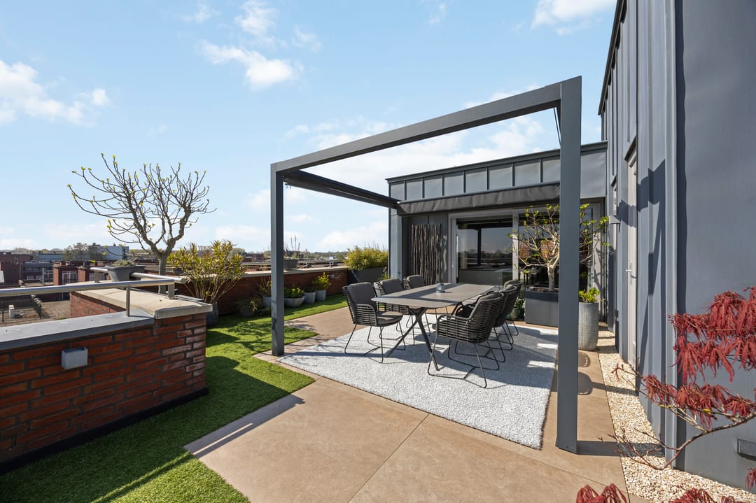 Luxury Penthouse in Echt Center with 92 m² Terrace — 51