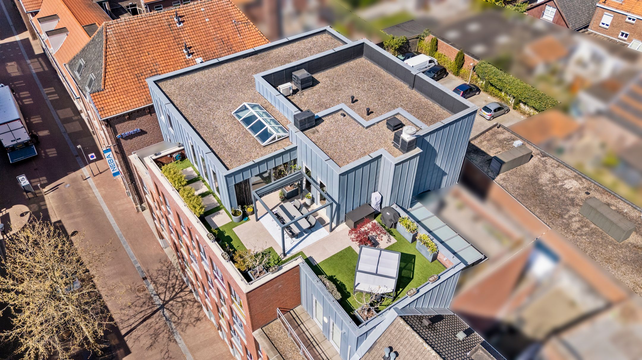 Luxury Penthouse in Echt Center with 92 m² Terrace — 52
