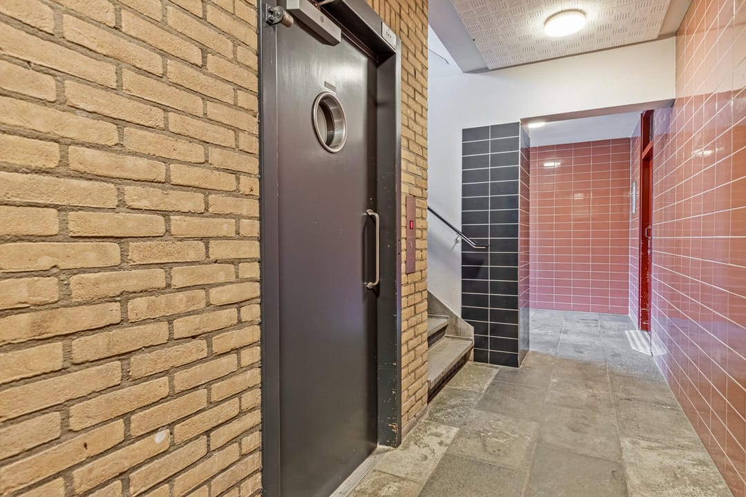 Photo 7 of Edmond Hellenraadstraat 40