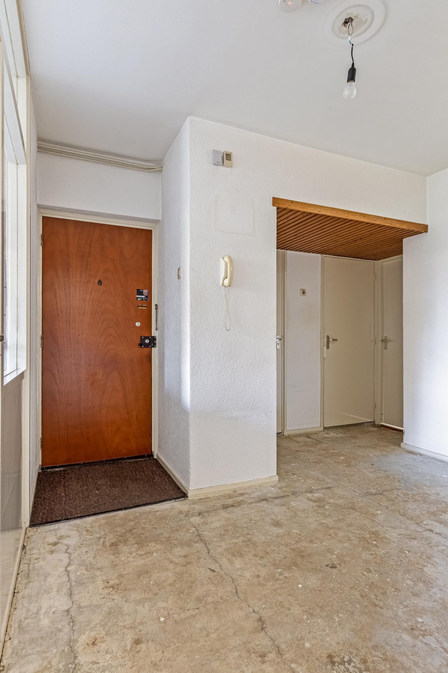 Photo 10 of Edmond Hellenraadstraat 40