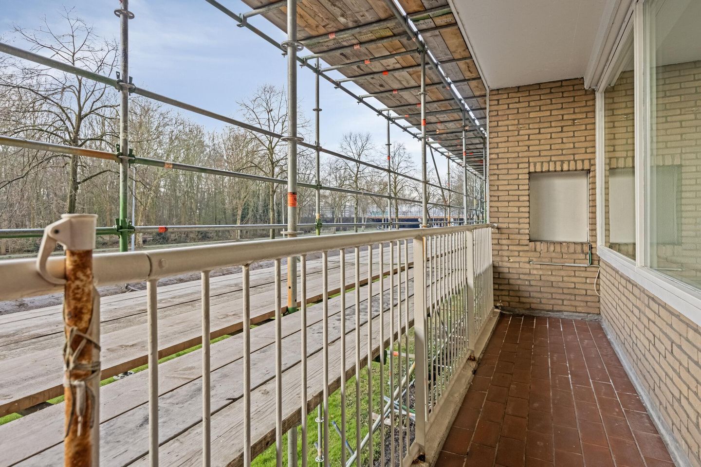 Photo 14 of Edmond Hellenraadstraat 40