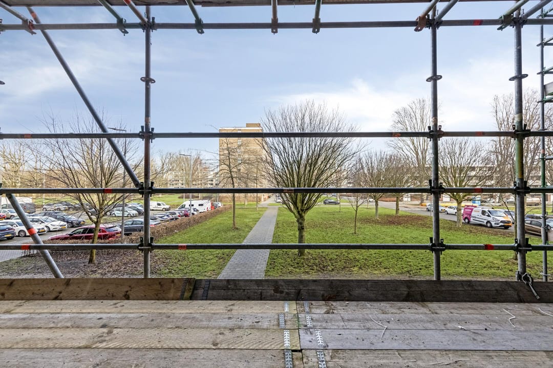 Photo 23 of Edmond Hellenraadstraat 40