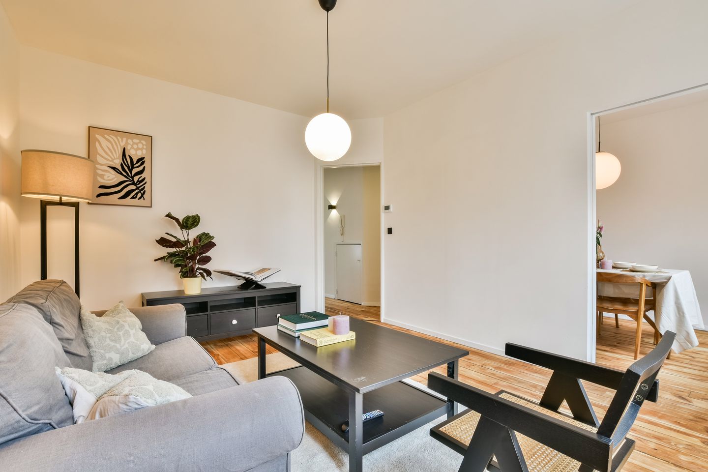 Photo 4 of Karel du Jardinstraat 15-2