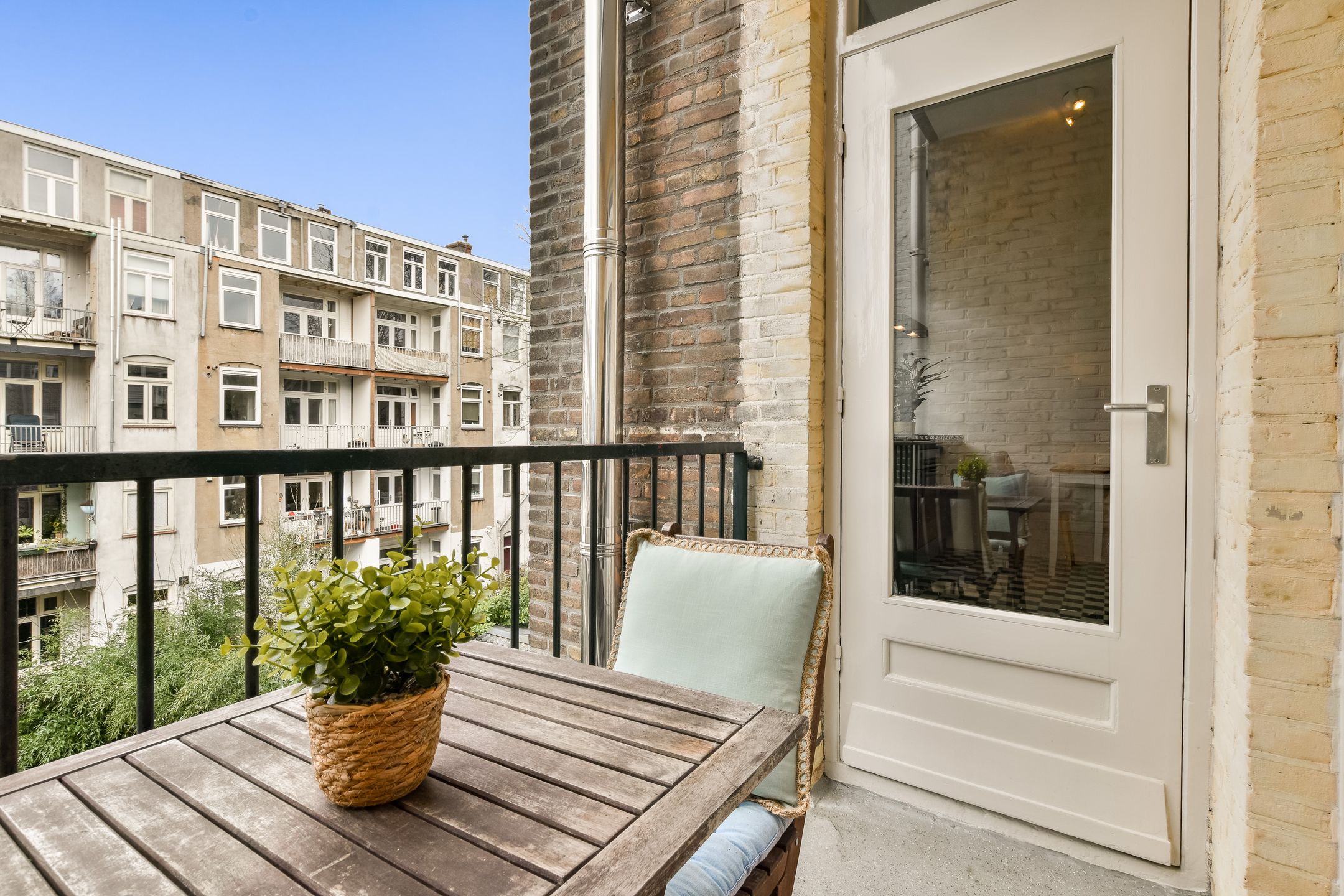 Photo 12 of Karel du Jardinstraat 15-2