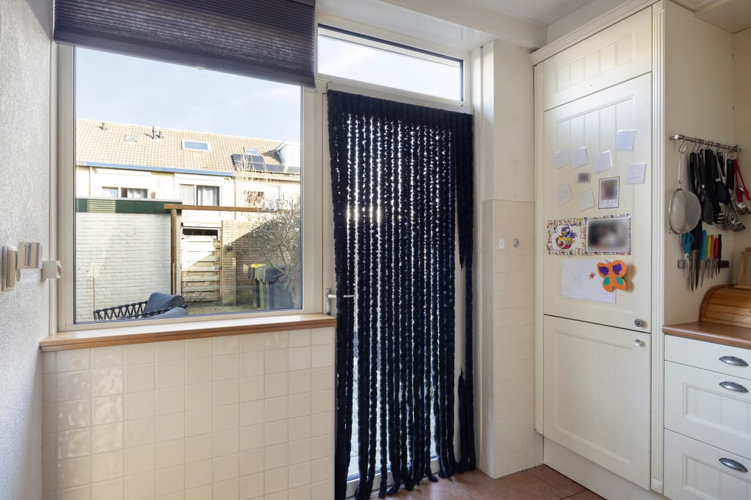 Photo 11 of Bernhardstraat 46