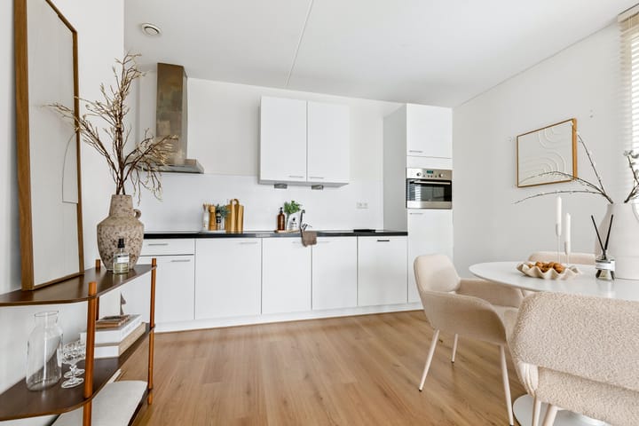 Photo 3 of Olivier van Noortstraat 4-G