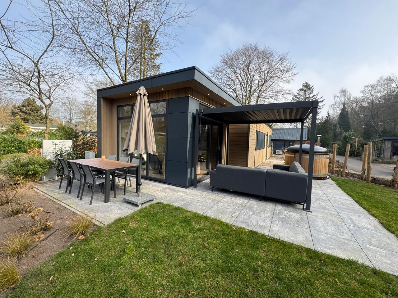 2-bedroom freehold villa in Lieren — photo 3 of 5