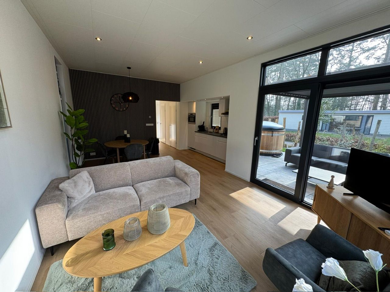 Foto 9 van Kanaal Zuid 444-342