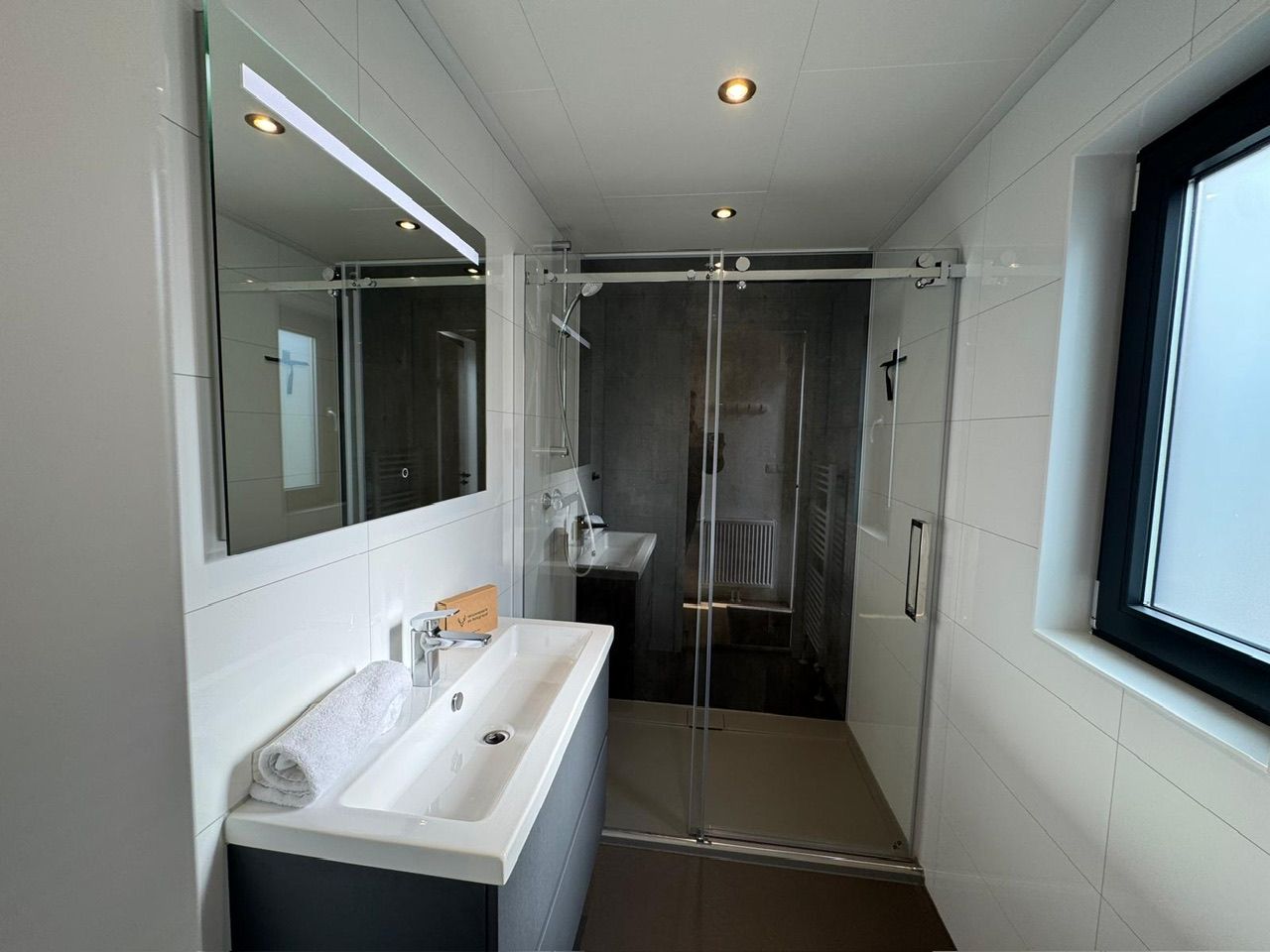 Foto 12 van Kanaal Zuid 444-342