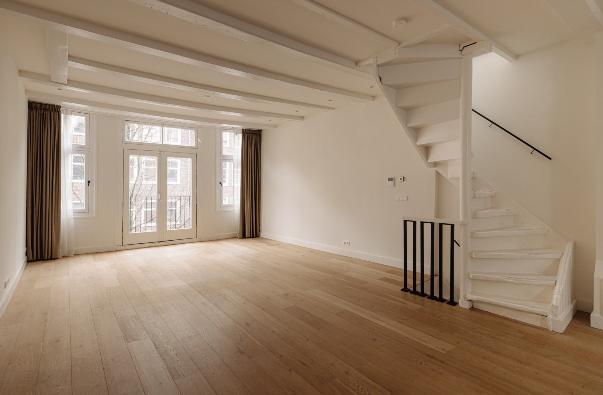 Foto 9 van Oudezijds Achterburgwal 14-D