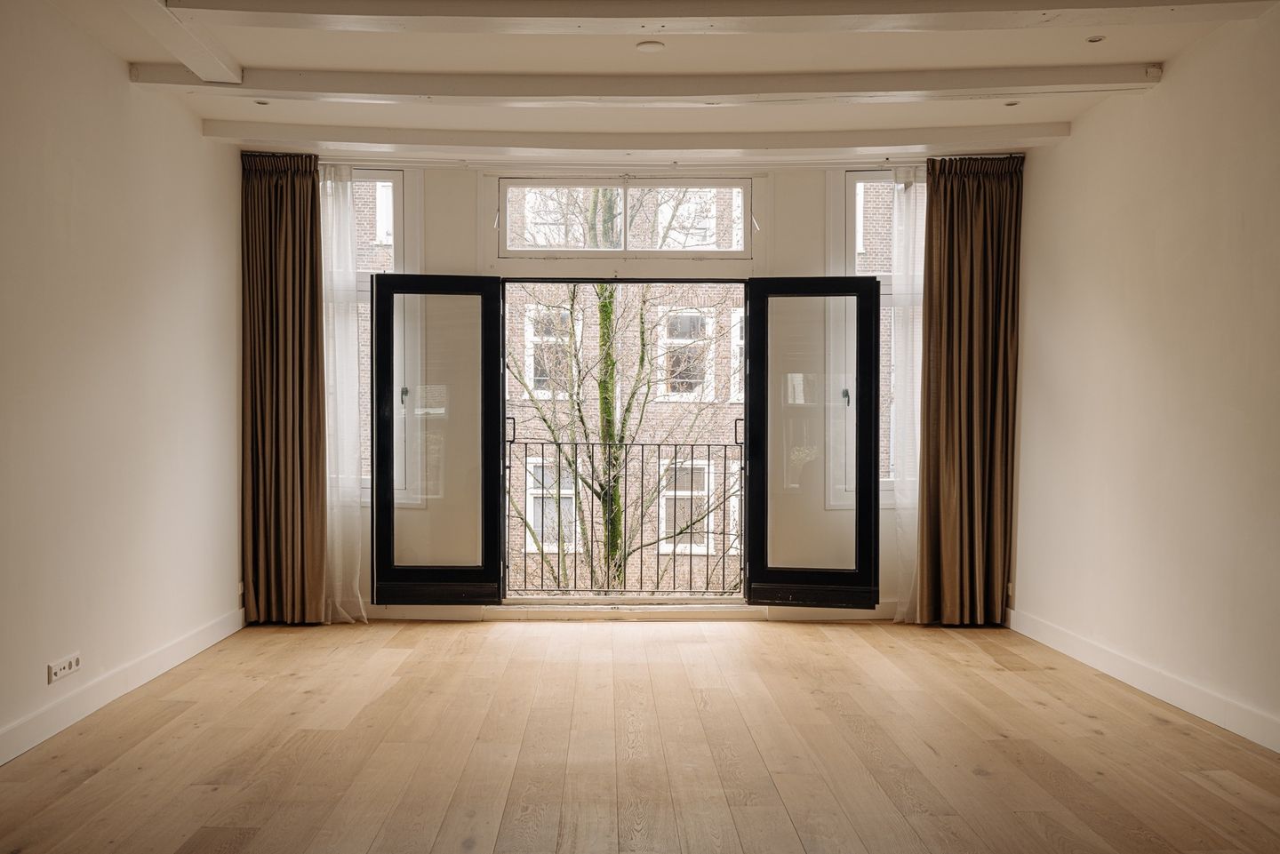 Foto 10 van Oudezijds Achterburgwal 14-D