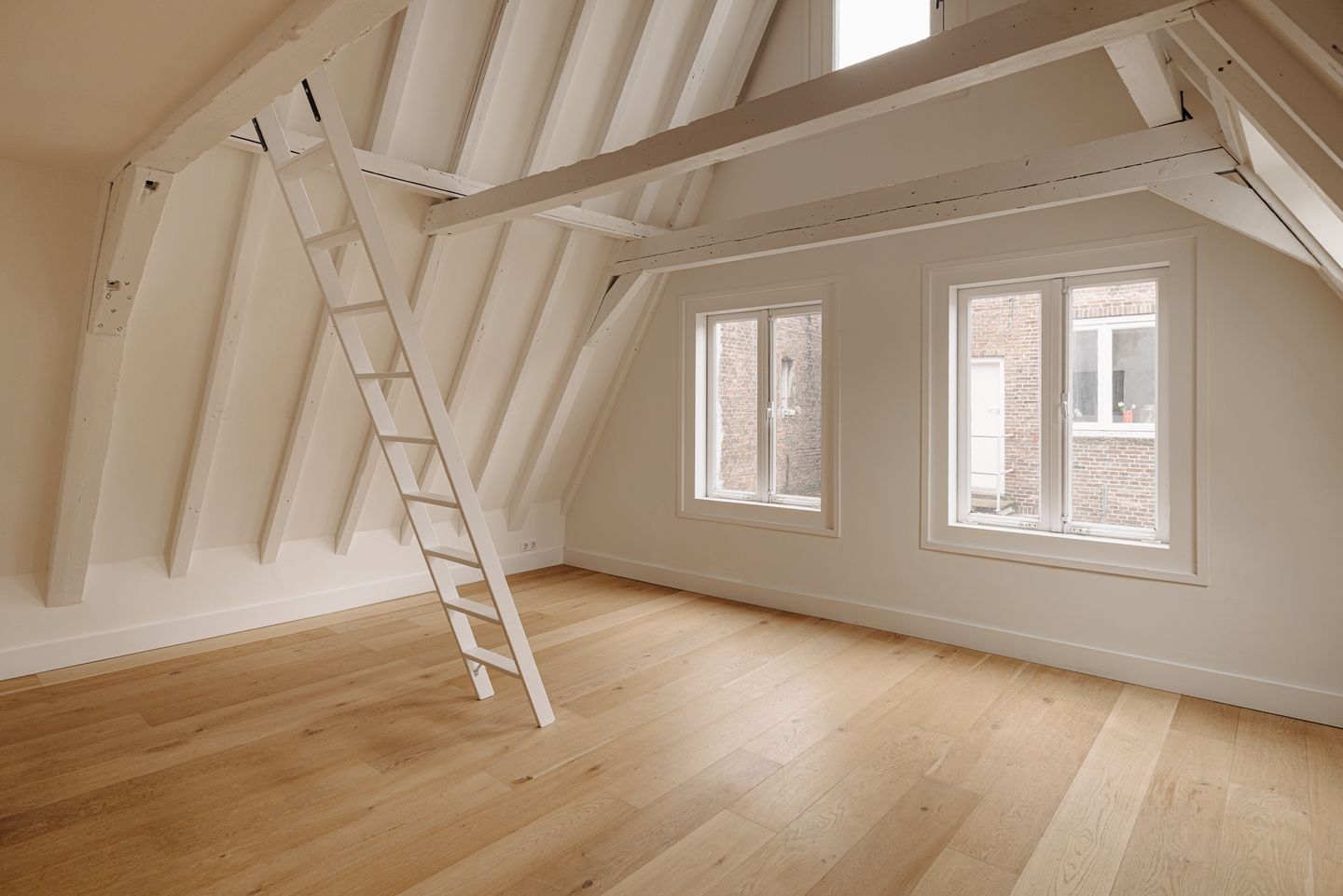 Foto 19 van Oudezijds Achterburgwal 14-D