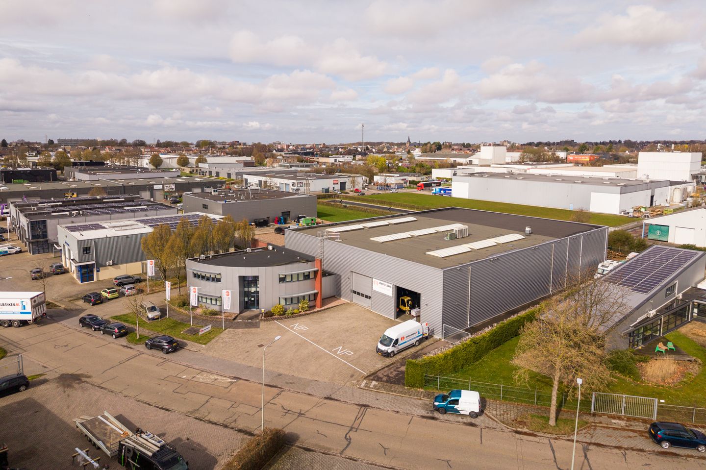 View photo 1 of Marconistraat 11