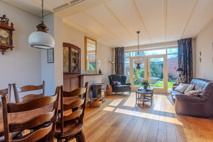 Photo 4 of Emmastraat 16